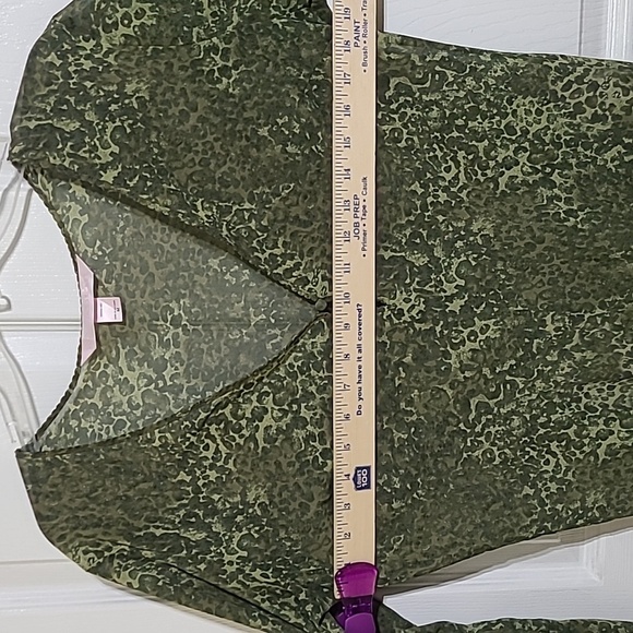 VICTORIA'S SECRET Green Sheer Animal Print Long Sleeve Night Gown - Size Medium - Picture 6 of 10